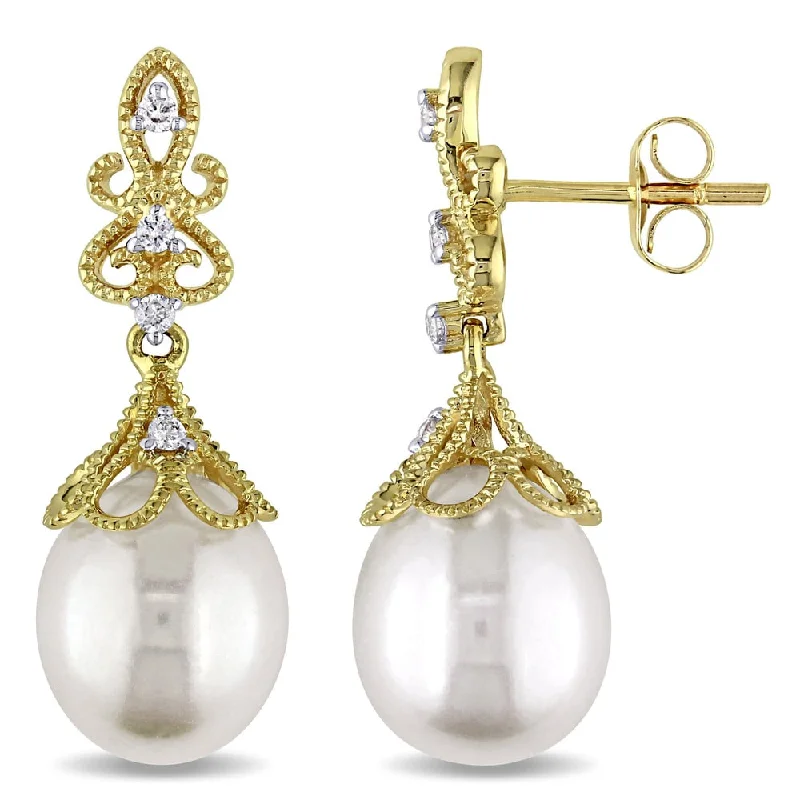 Miadora 14k Yellow Gold Cultured Freshwater White Pearl and 1/10ct TDW Diamond Vintage Drop Earrings (G-H, SI1-SI2) (9-9.5 mm)