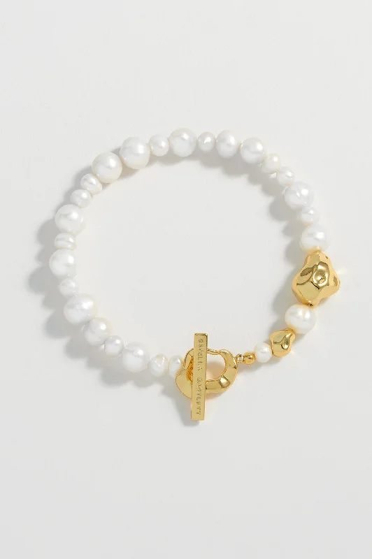 Pearl T-Bar Bracelet