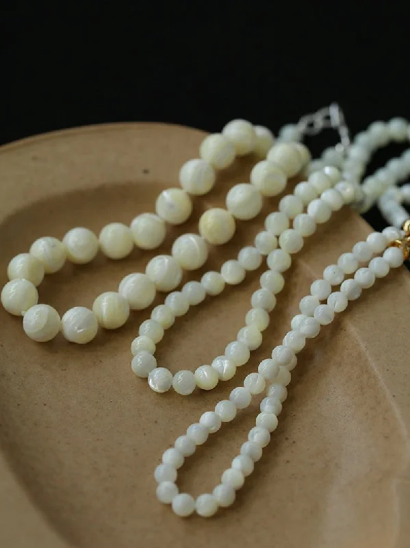 White Mother of Pearls Bead Necklace